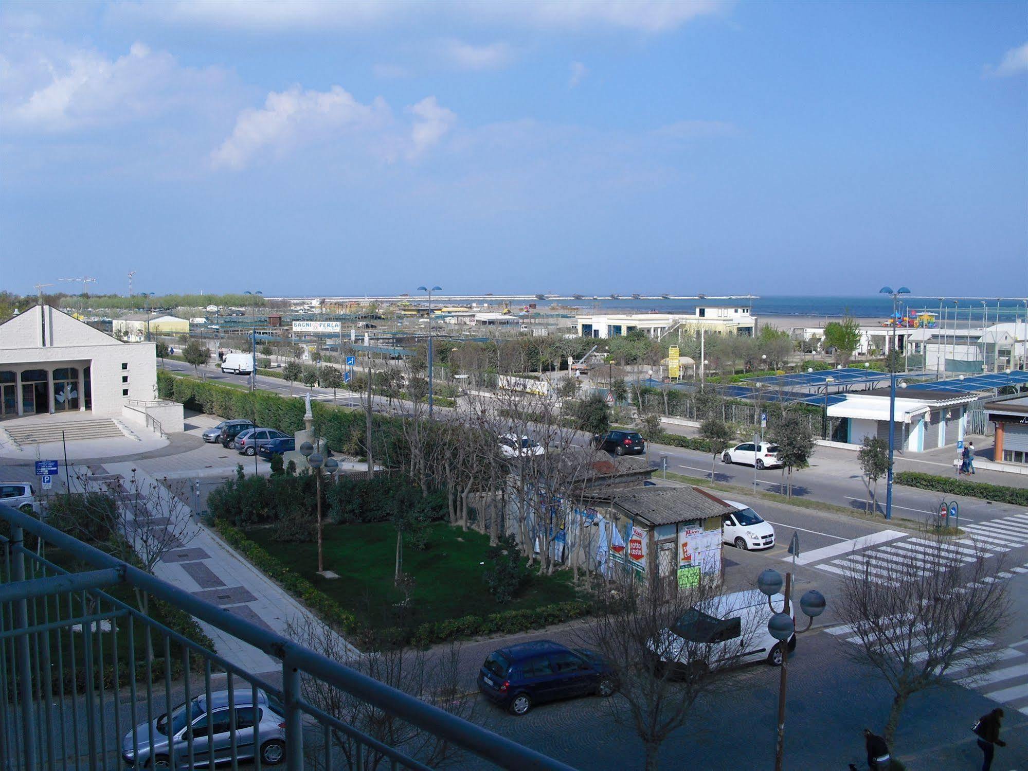 Hotel Metropol Sottomarina Extérieur photo